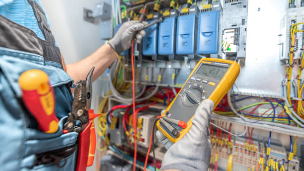 Best 24-Hour Electrician  in Middletown, OH